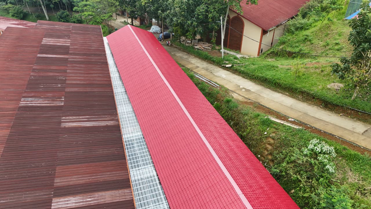 Pemasangan Atap uPVC Asrama Pesantren Sukabumi